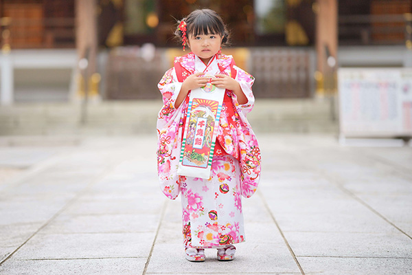3歳の女の子（七五三）におすすめの着物は？レンタル？先輩ママはどうしている？ 子育て情報サイト